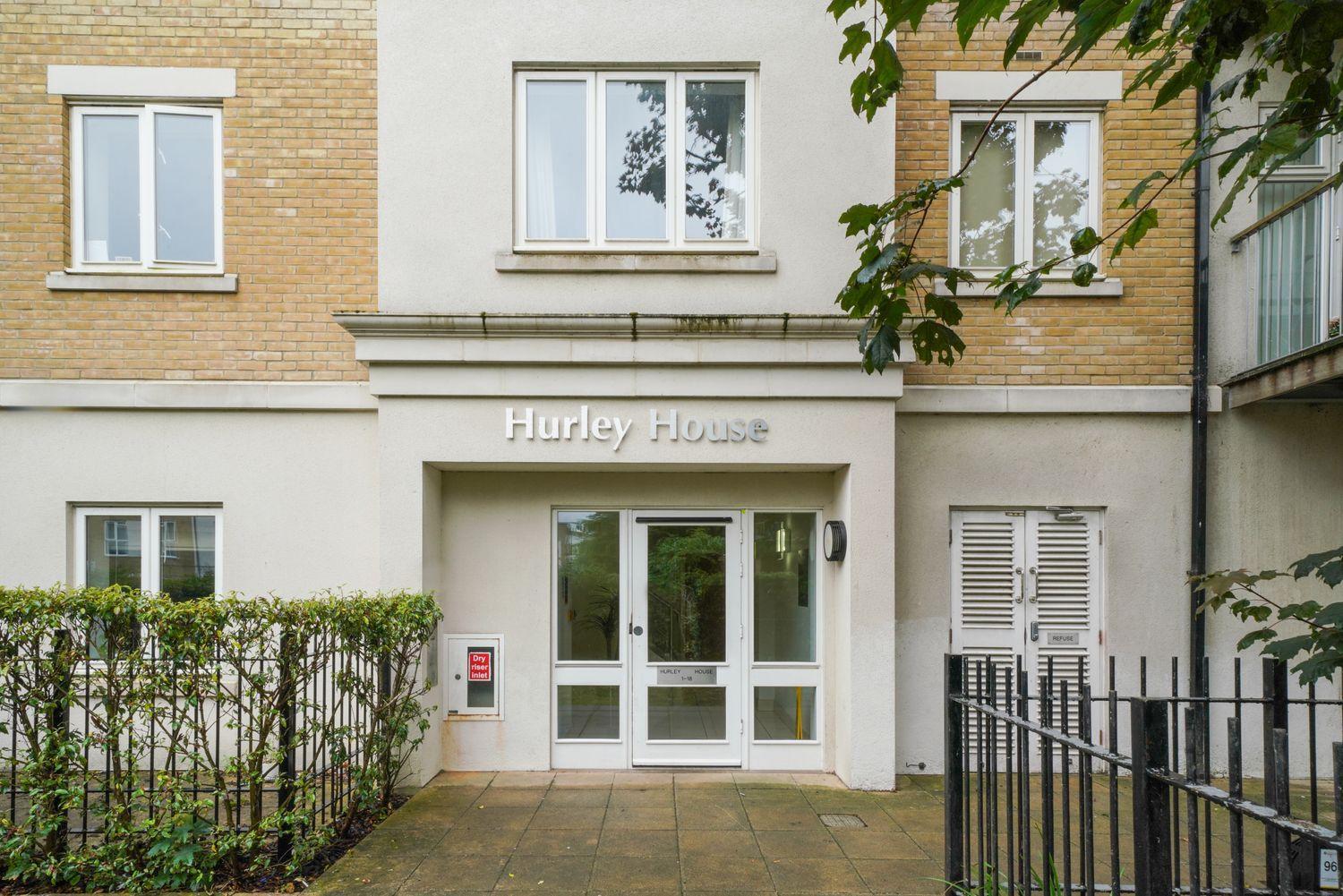 Heathrow With Parking & Gym Apartment *