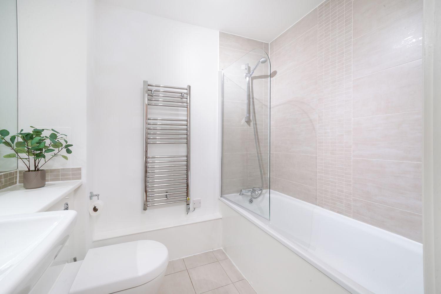 Apartment Heathrow With Parking & Gym *