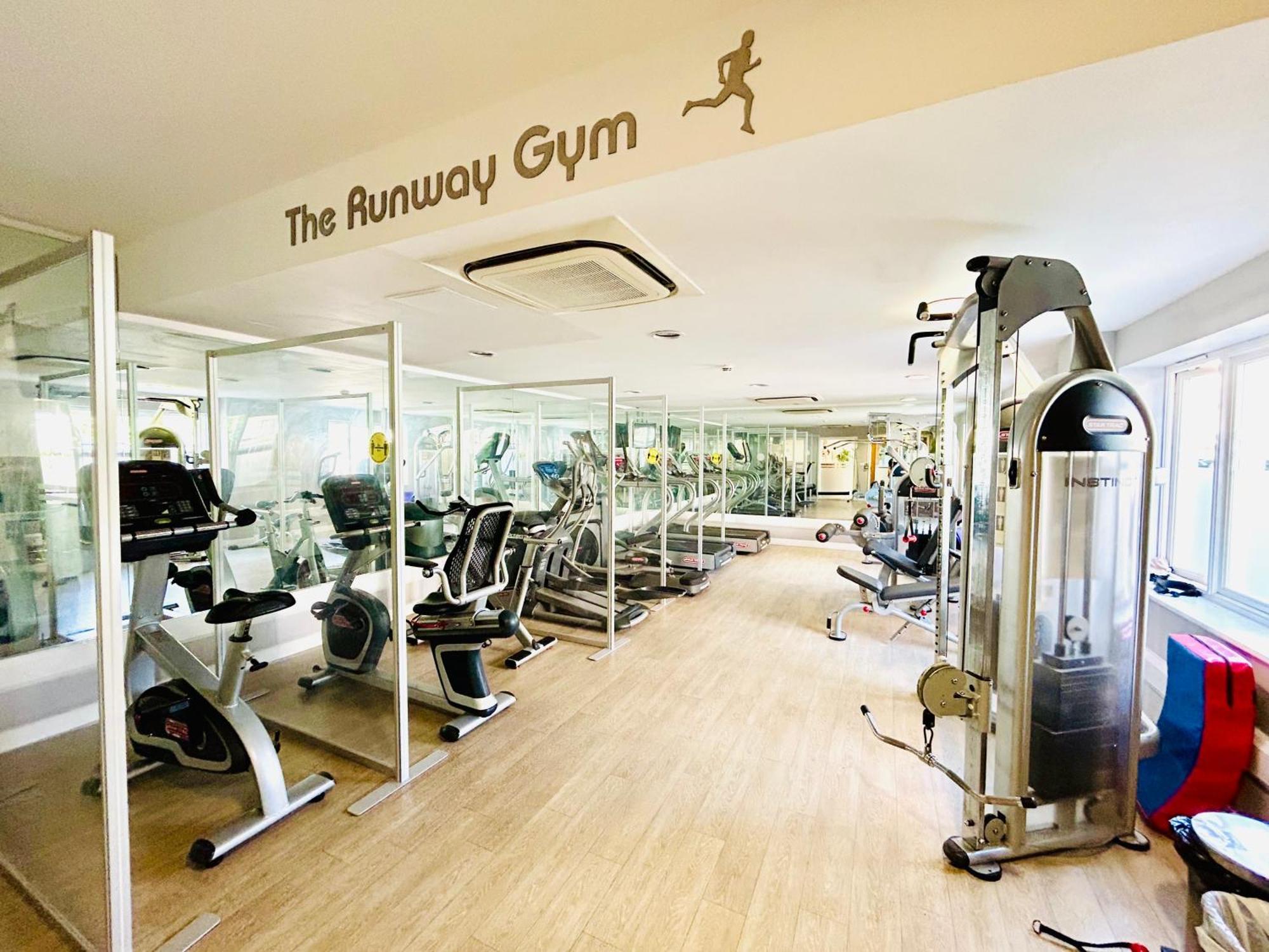Heathrow With Parking & Gym *